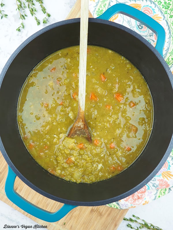 split pea soup in pot