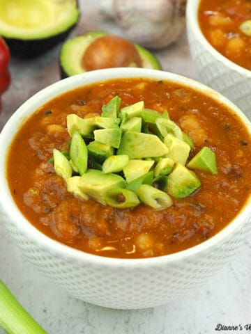 two bowls of chili square